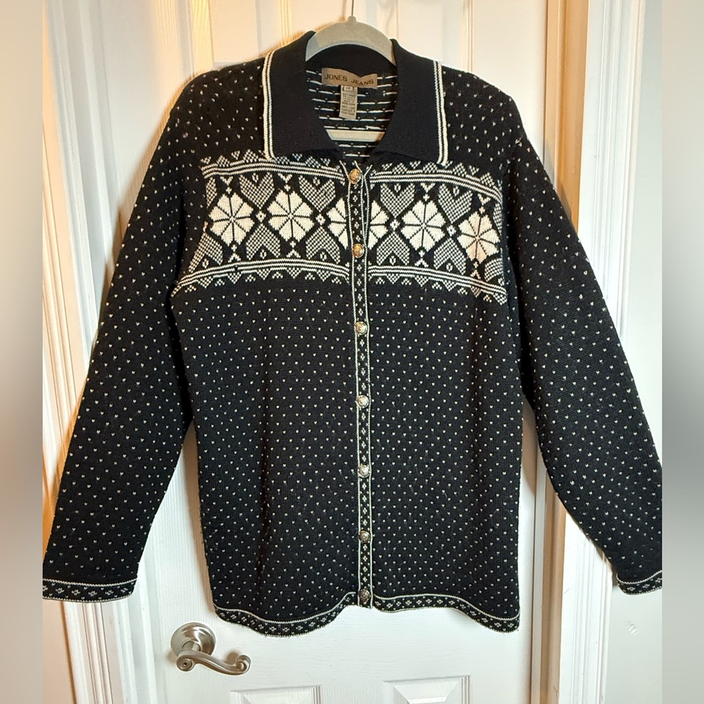 Jones Jeans Womans 1X Fair Isle Button Up Wool Cardigan Sweater
Black & Cream